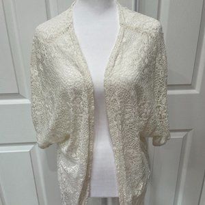 Hollister Cream White Lace Kimono